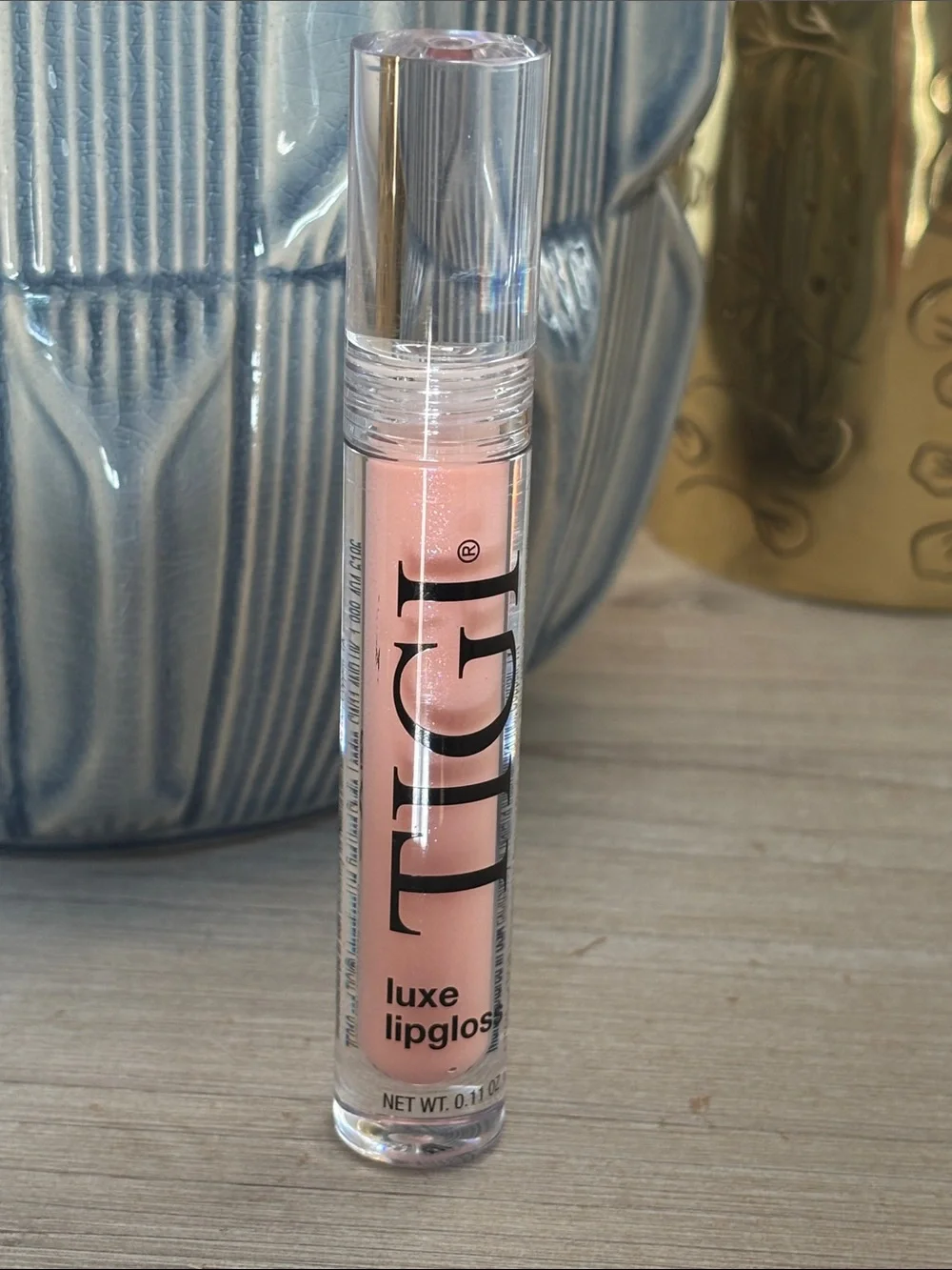TIGI Luxe Lipgloss, Superficial Color